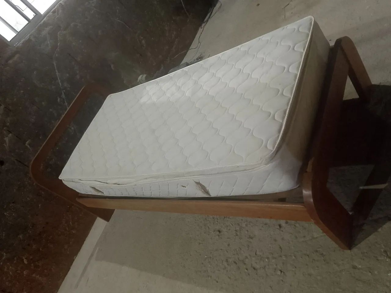 Cama+ colchão desapego 