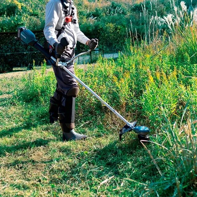 Retirada de Entulho, Móveis Velhos e Limpeza de Lotes - Foto 3