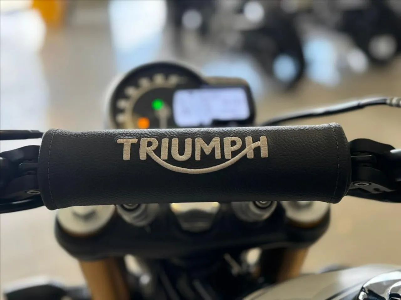 TRIUMPH SCRAMBLER 400 X - Foto 4