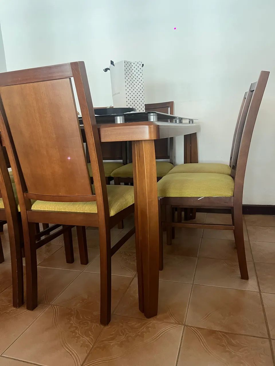 MESA DE JANTAR DE VIDRO COM 8 CADEIRAS - Foto 2