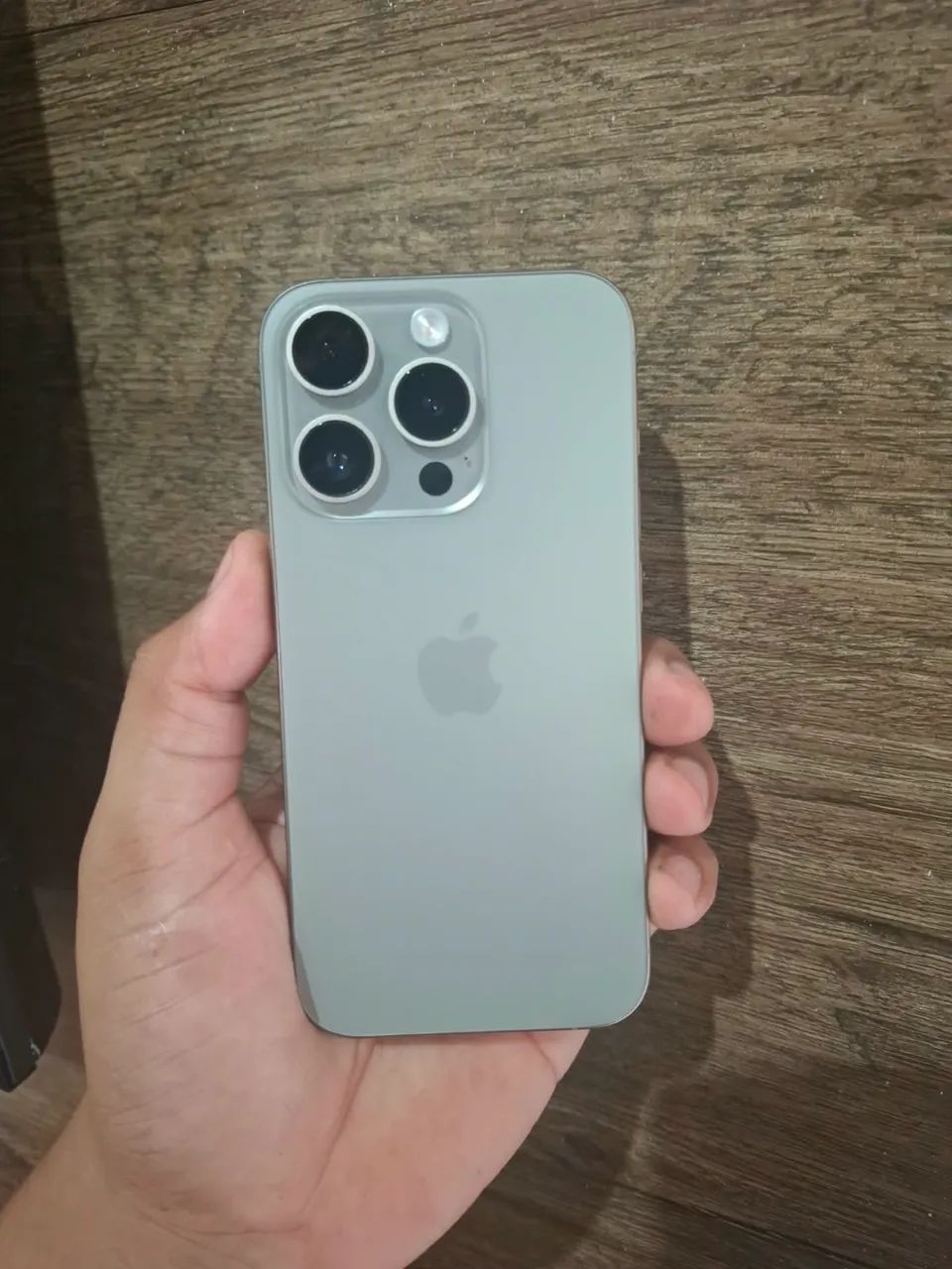 iPhone 15 pro - Foto 2