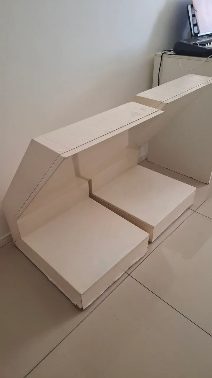 Base de Mesa e 4 cadeiras maciça Laca - Foto 2
