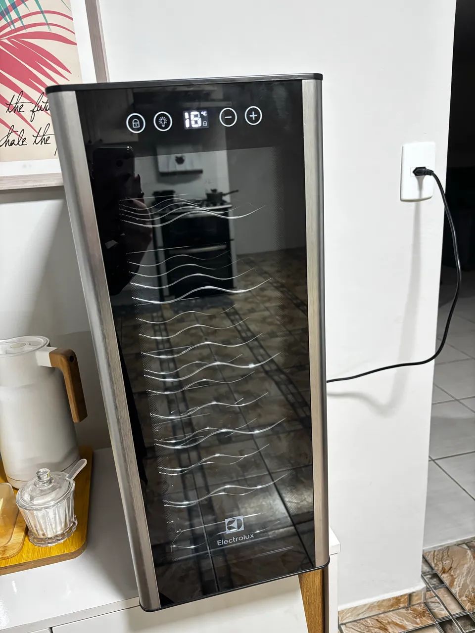 Adega climatizada eletrolux - Foto 2