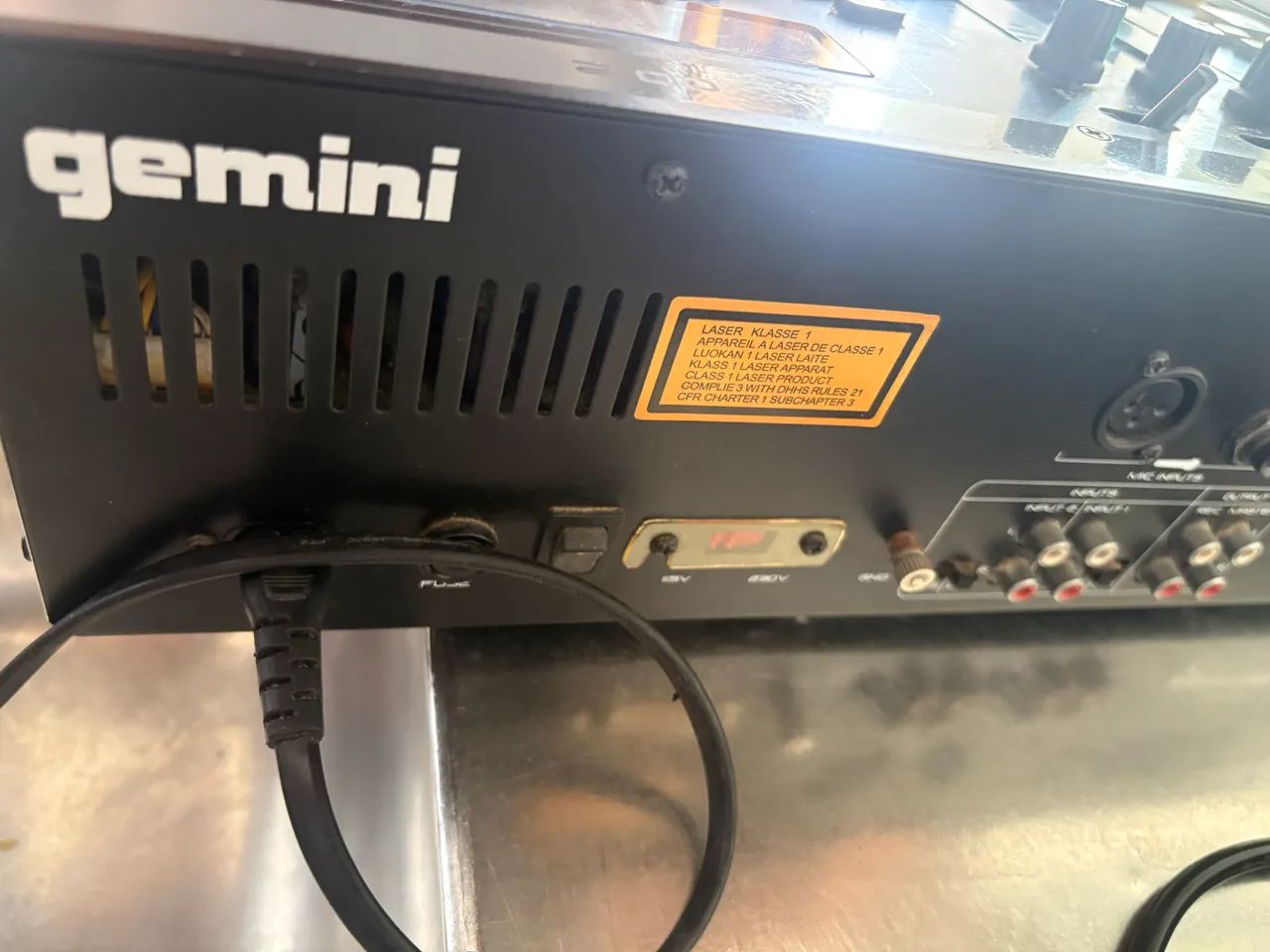 Mesa DJ Gemini CDM-500 com mixer integrado e dois CDJ.  - Foto 5