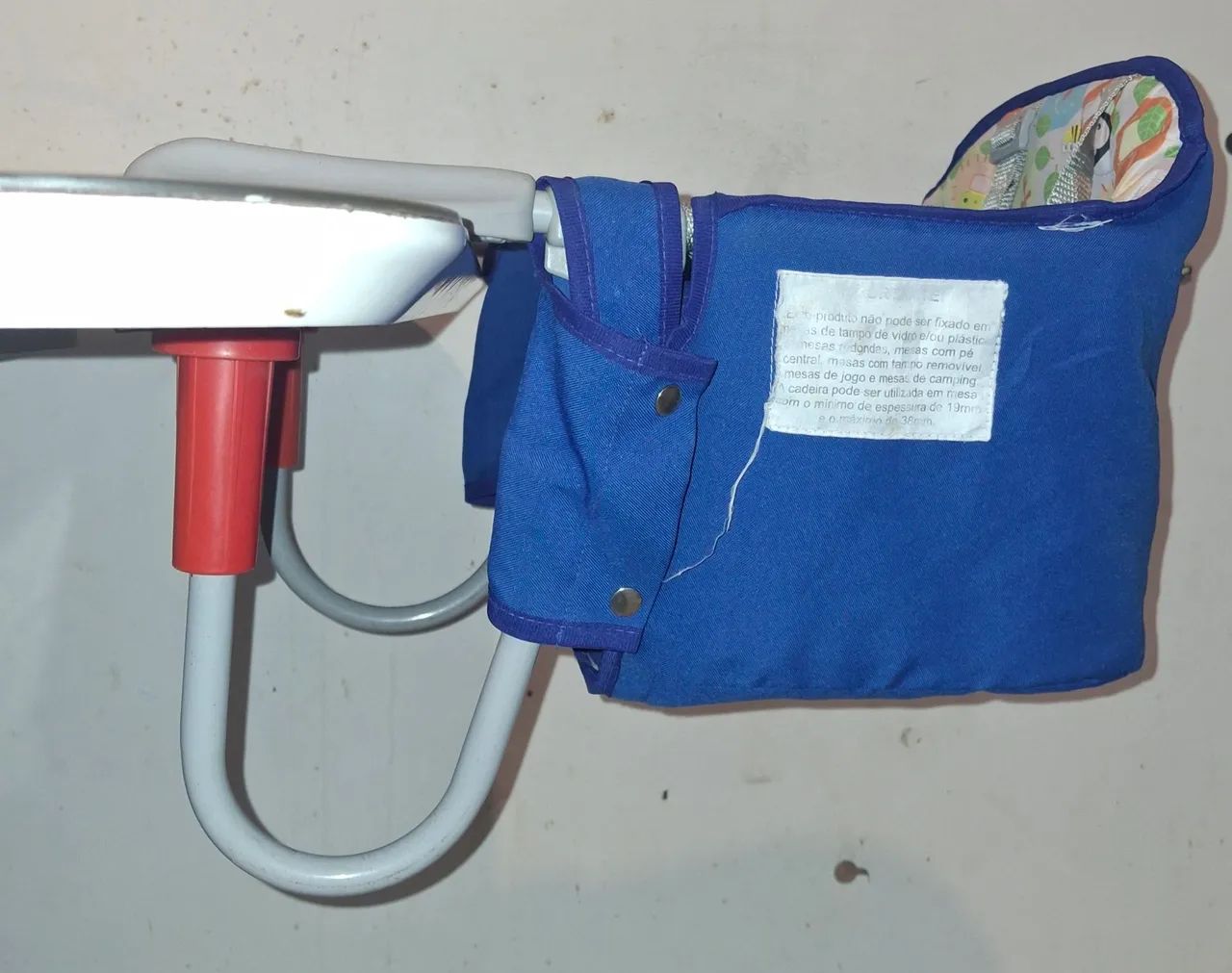 Cadeira de alimentação portátil / encaixe mesa - Foto 2