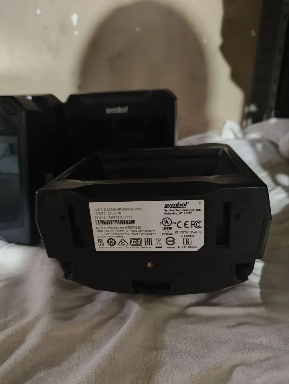 Leitor de Código de Barras Fixo 2D Zebra DS 7708 (Semi-Novo)