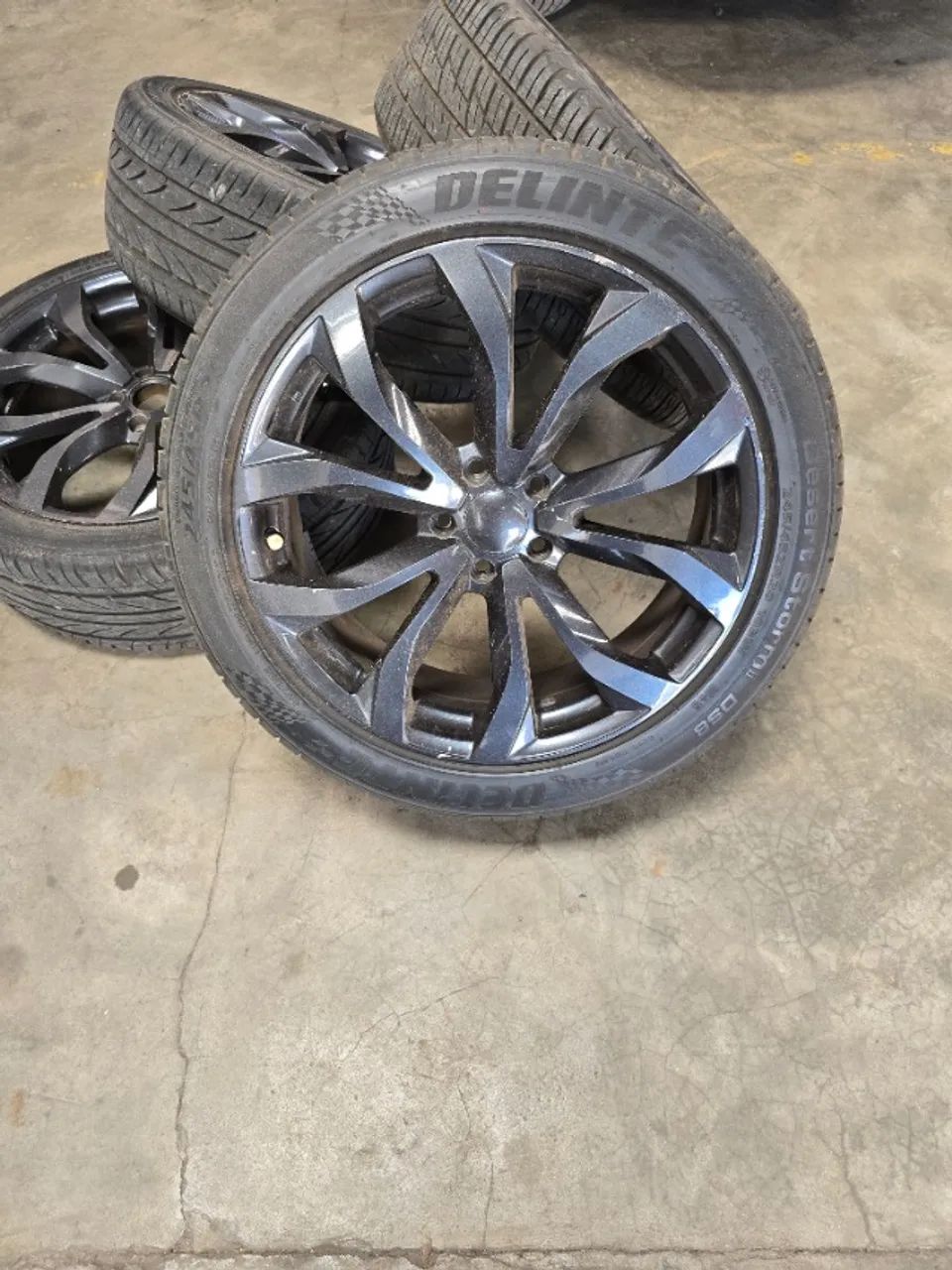 Roda aro 20 Rs6 5x112 5x114 pneus 245/45r20 245/40r20  Delinte  - Foto 2