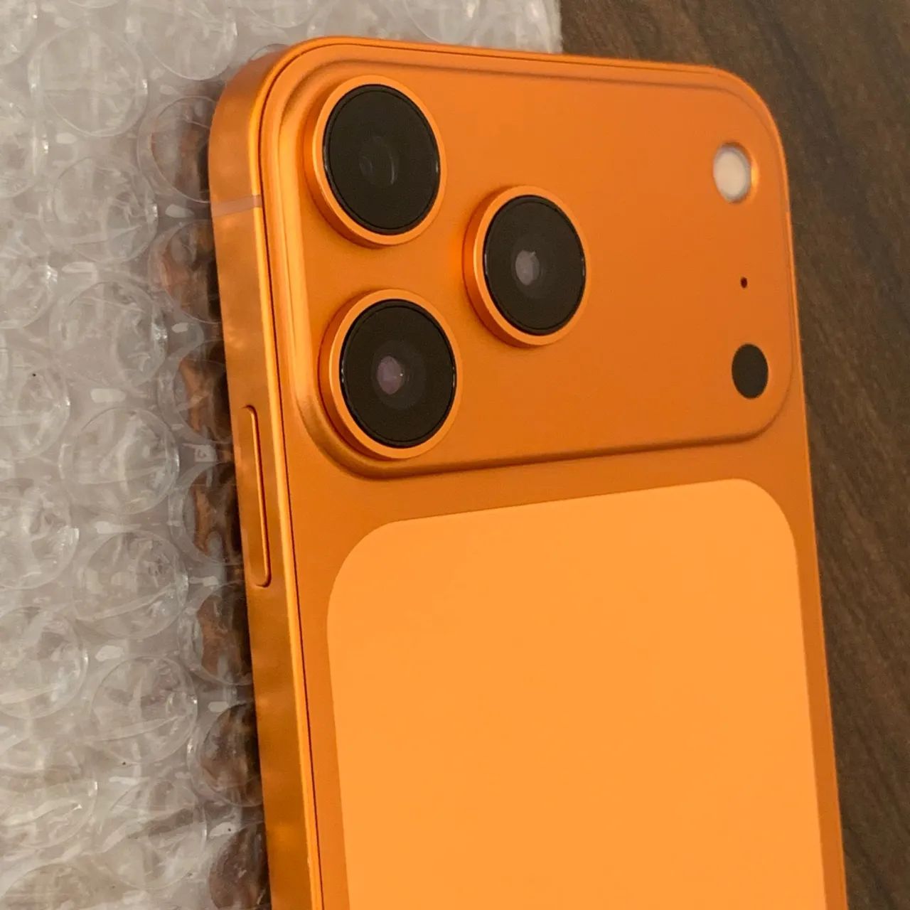 iPhone XR transformado no 17 pro 64Gb - Foto 3