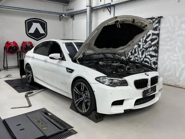 BMW M5 4.4 560cv Bi-turbo Aut. 2014