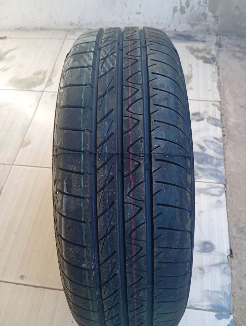 Pneu aro 15 