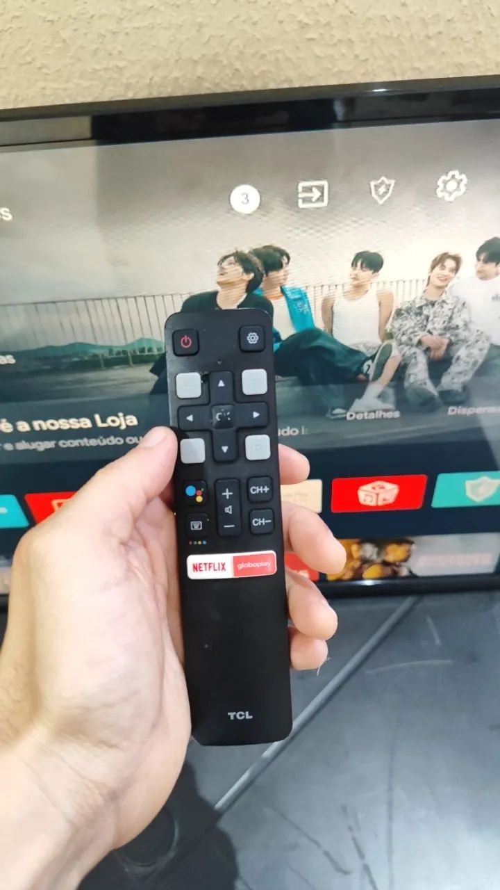 TV TCL LED 32" Smart TV (Usada e Funcionando) - Foto 2