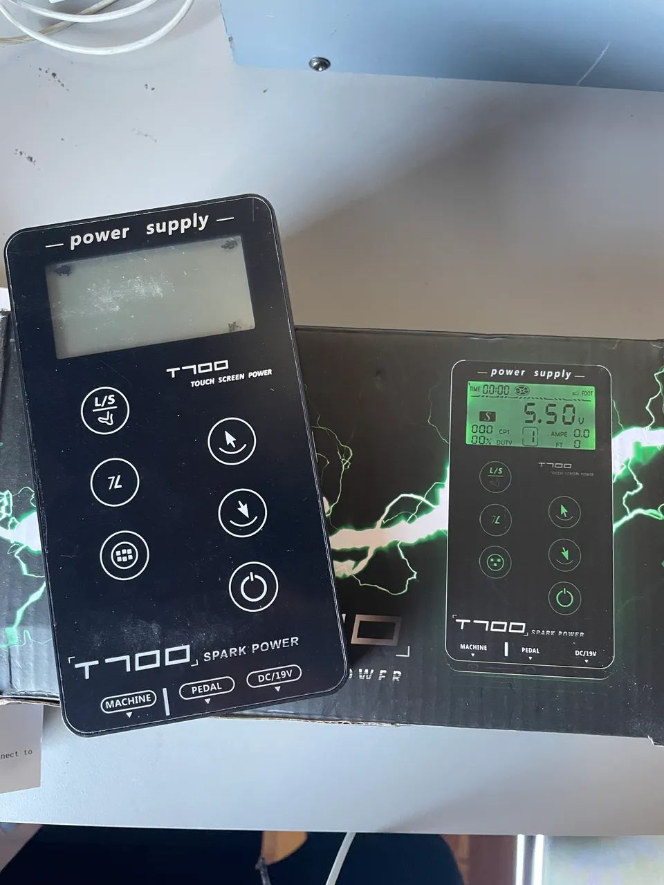 Fonte Para Tatuagem Touch Screen T700 Digital Bivolt Completa