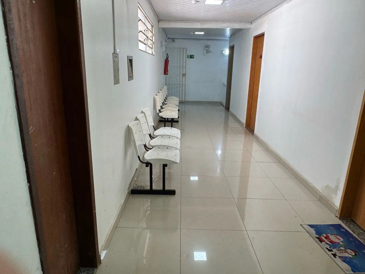 Alugo sala comercial no centro ocidental  - Foto 3