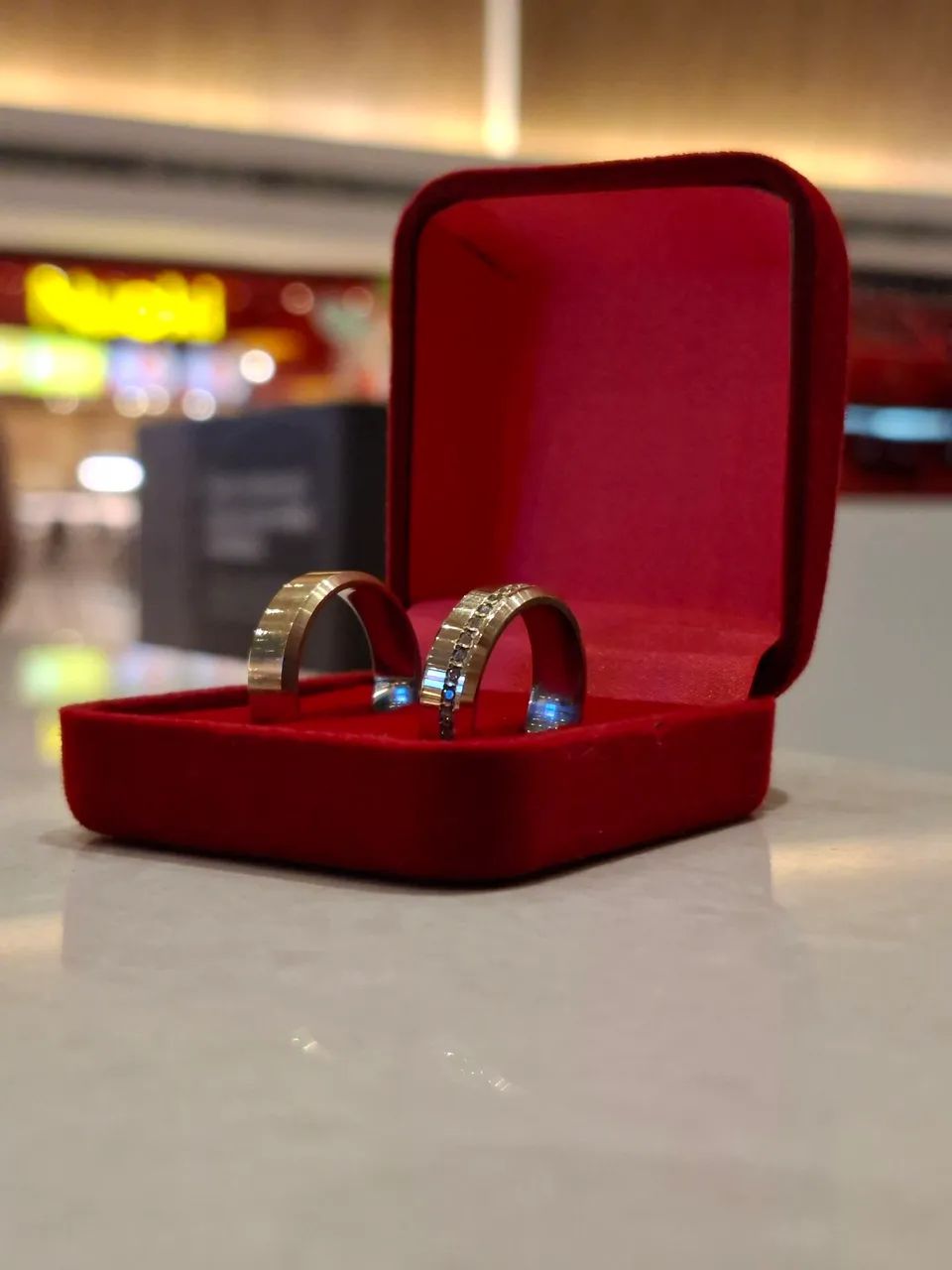 Alianças banhadas a ouro