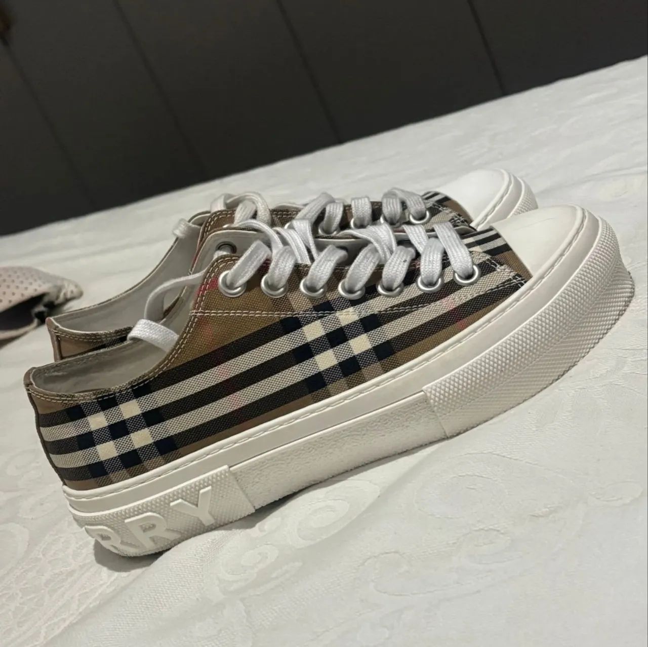 Tênis Burberry Original  - Foto 2