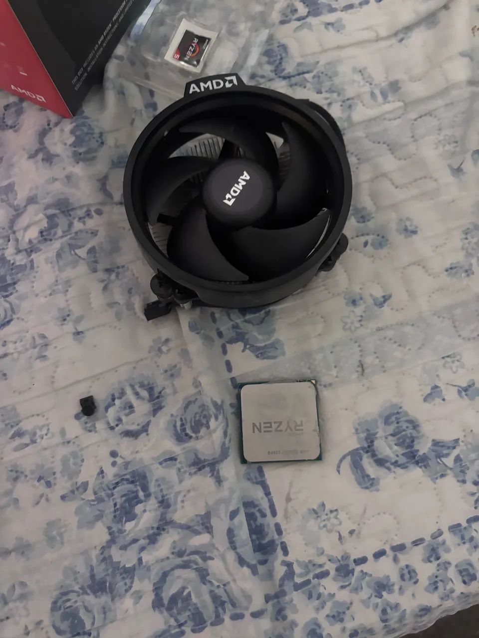 CPU PROCESSADOR AMD 3 2200g + COOLER BOX  - Foto 2