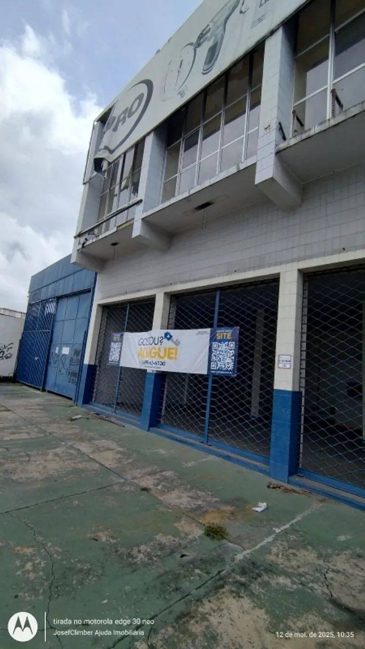 ALUGA-SE GALPÃO NA AV. SILVES