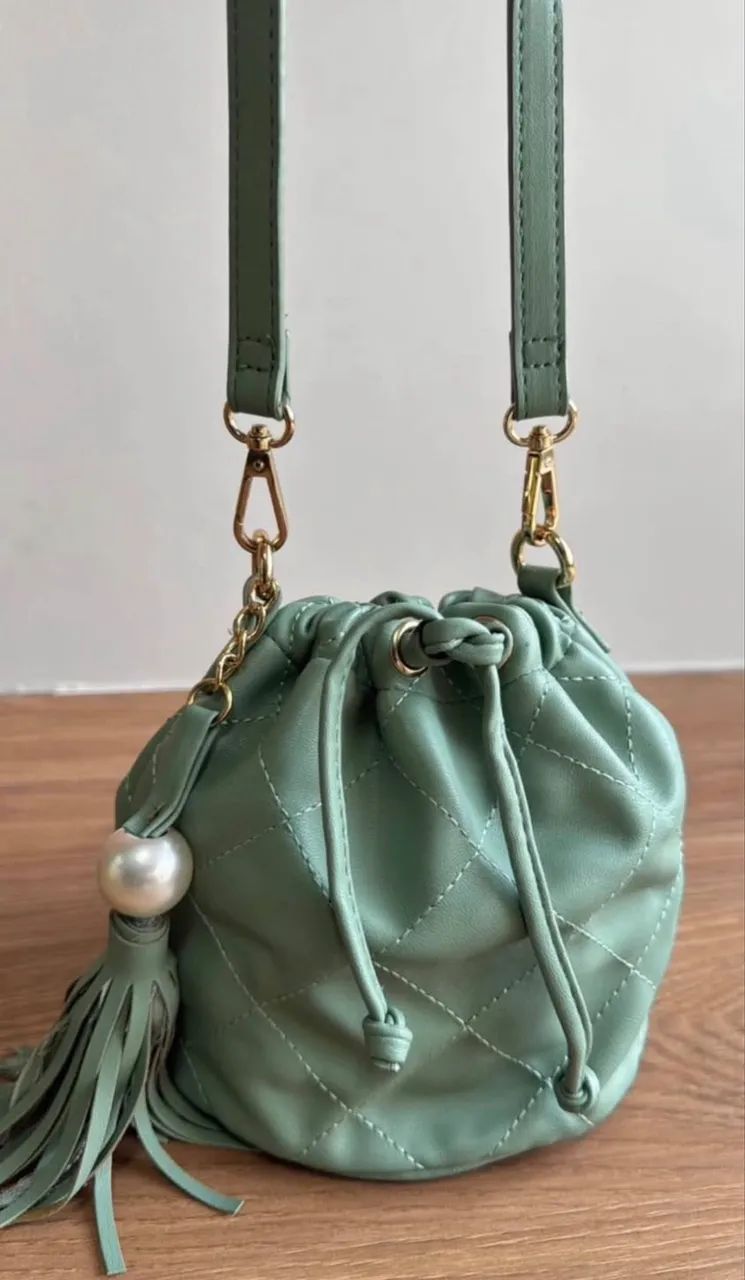Bolsa Saco Verde Matelassê - Foto 2
