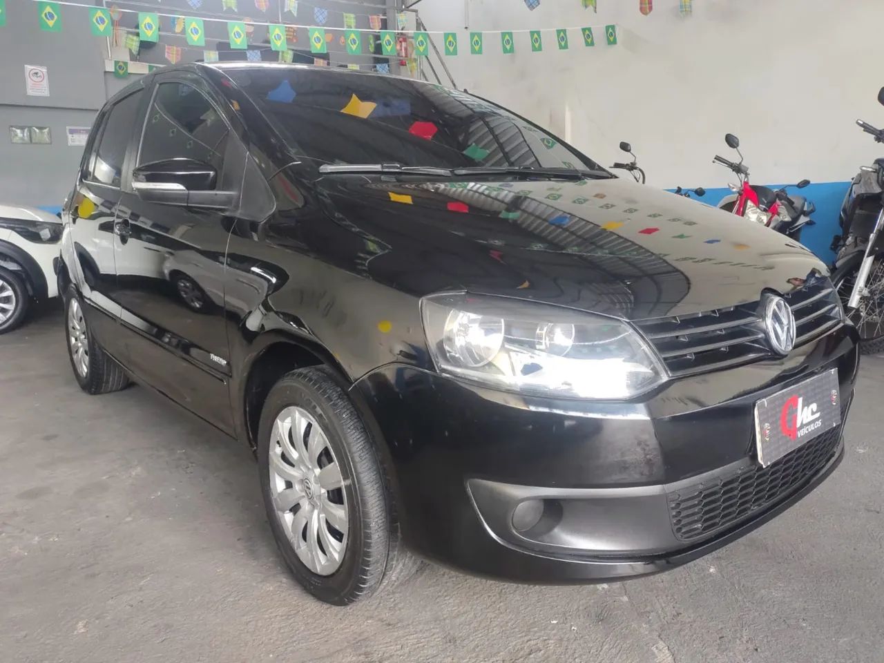 Volkswagen Fox Fox 1.0 Mi Total Flex 8V 3p 2014