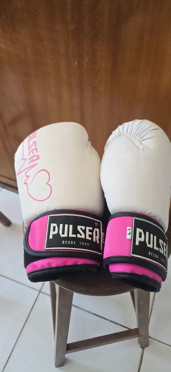 Luvas de Muay-Thai da pulser  usada uma vez  - Foto 2