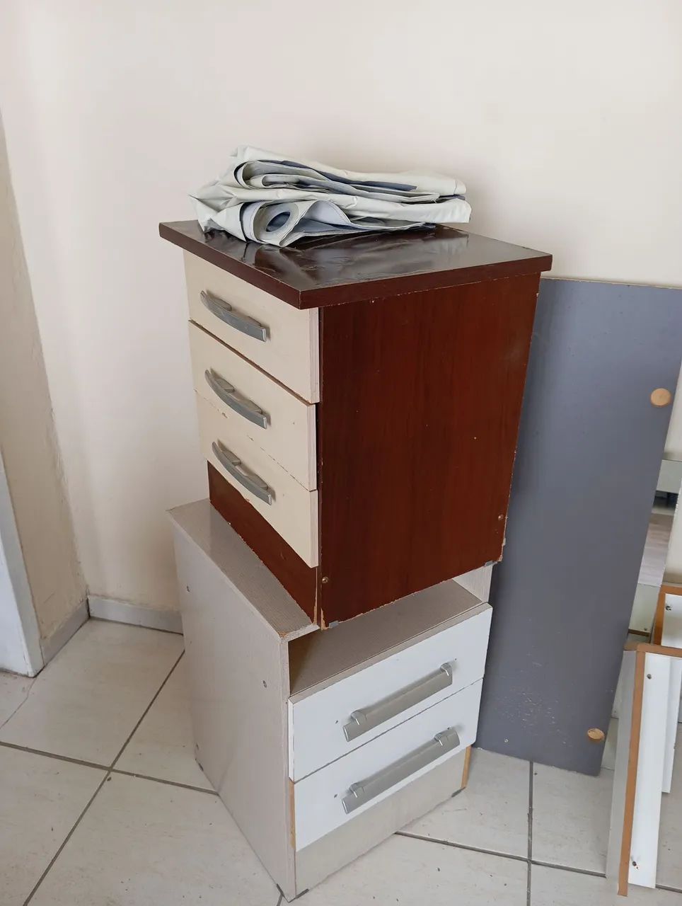 Mesa cabeceira de cama (criado mudo)  - Foto 2