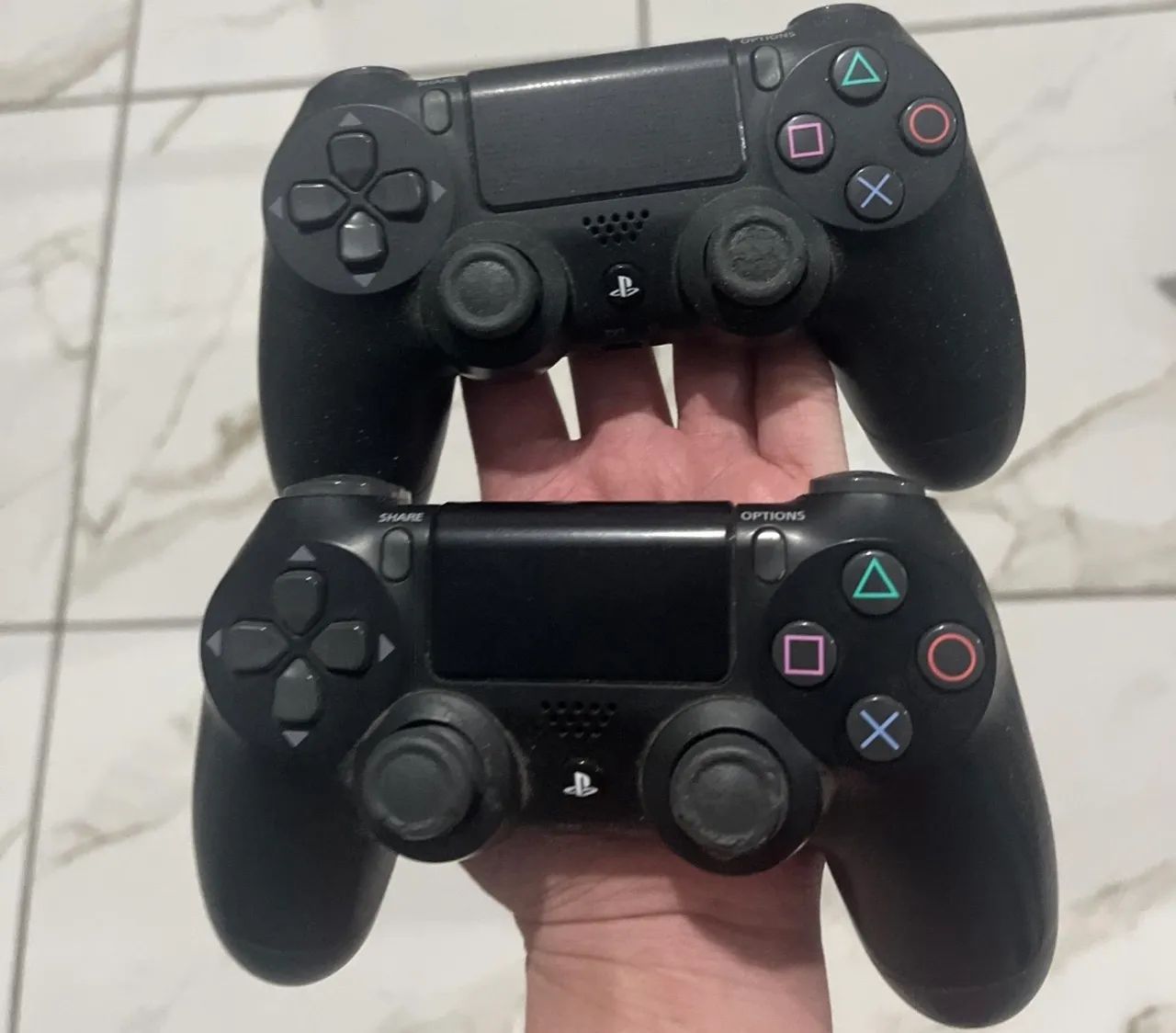PS4 Slim de 1TB, 2 controles e 3 jogos - Foto 2