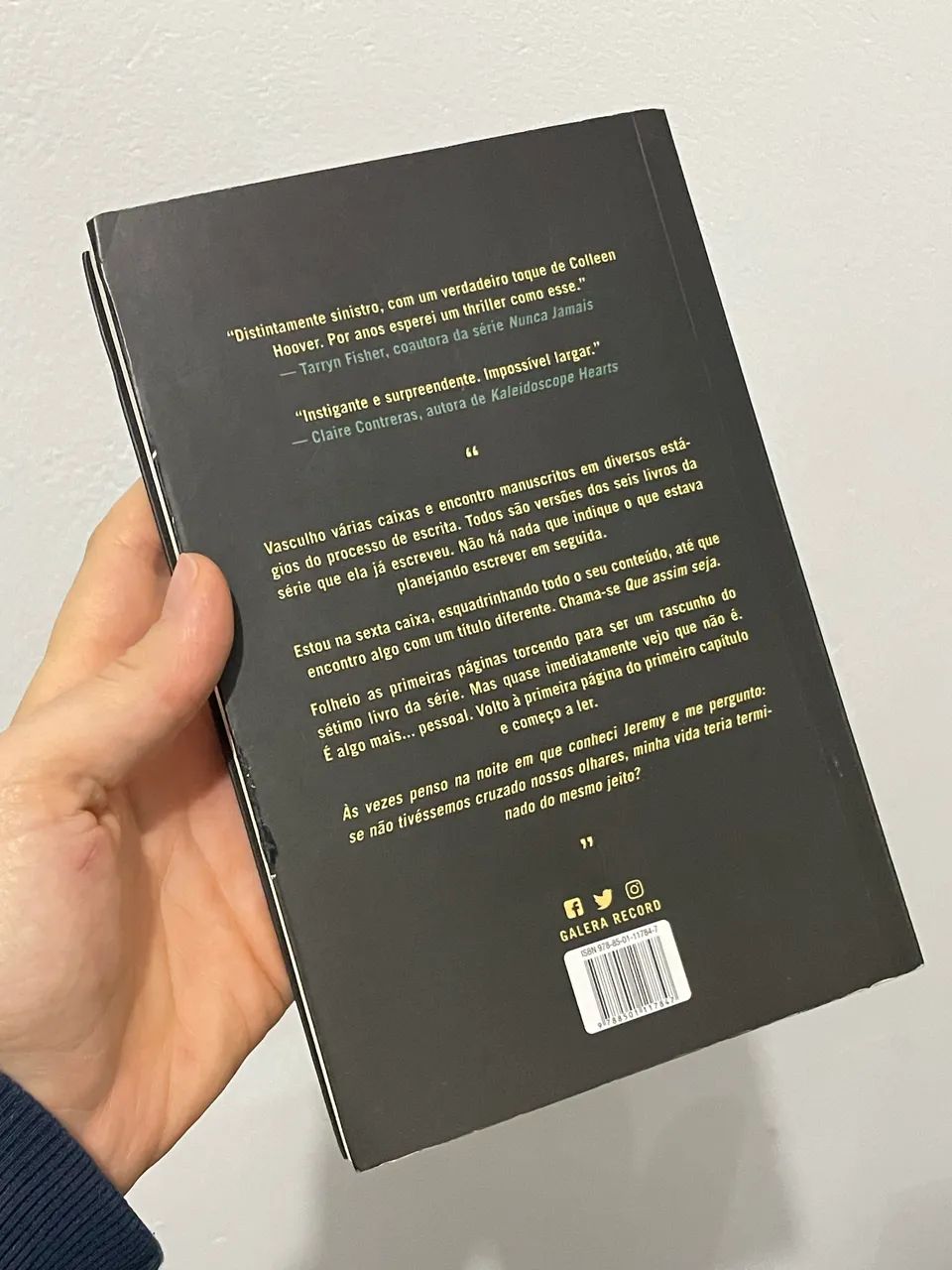 Livro Verity - Foto 2