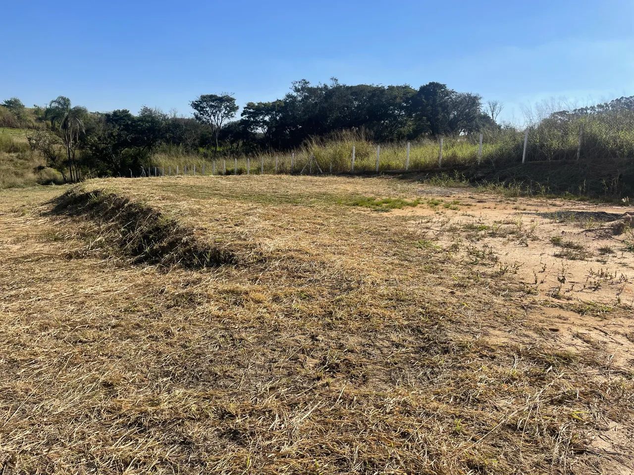 TERRENO À VENDA! 4000m2 Com Riozinho  - Foto 2