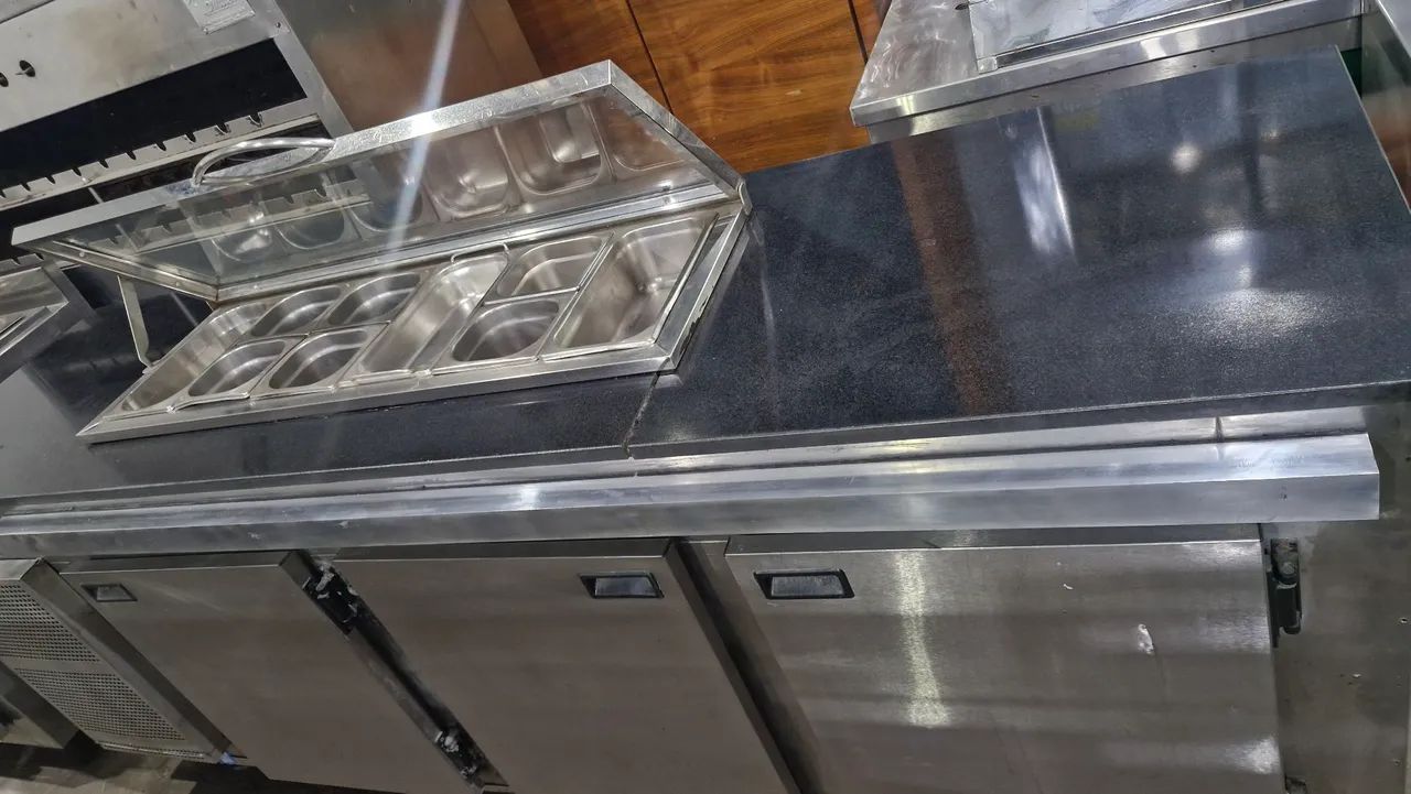 Balcão refrigerado Com Condimentadora Para Pizza 
