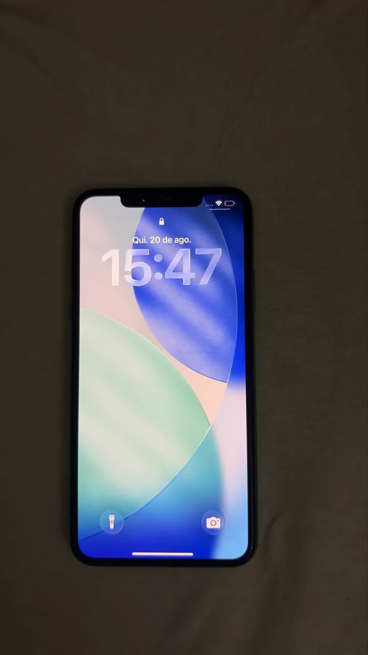 iPhone 11 Pro Max - 64GB - Excelente estado - Foto 2