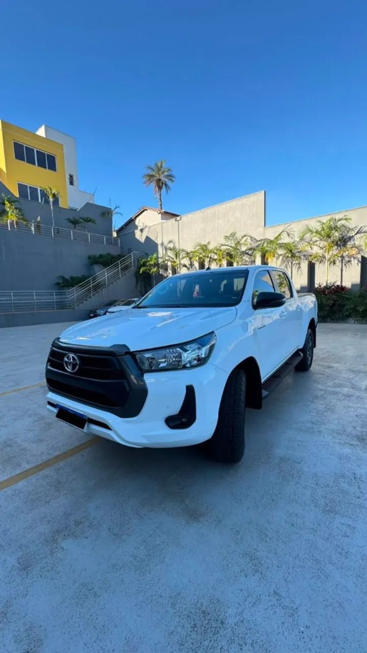 Toyota Hilux Hilux CD SR 4x4 2.8 TDI Diesel Aut. 2024