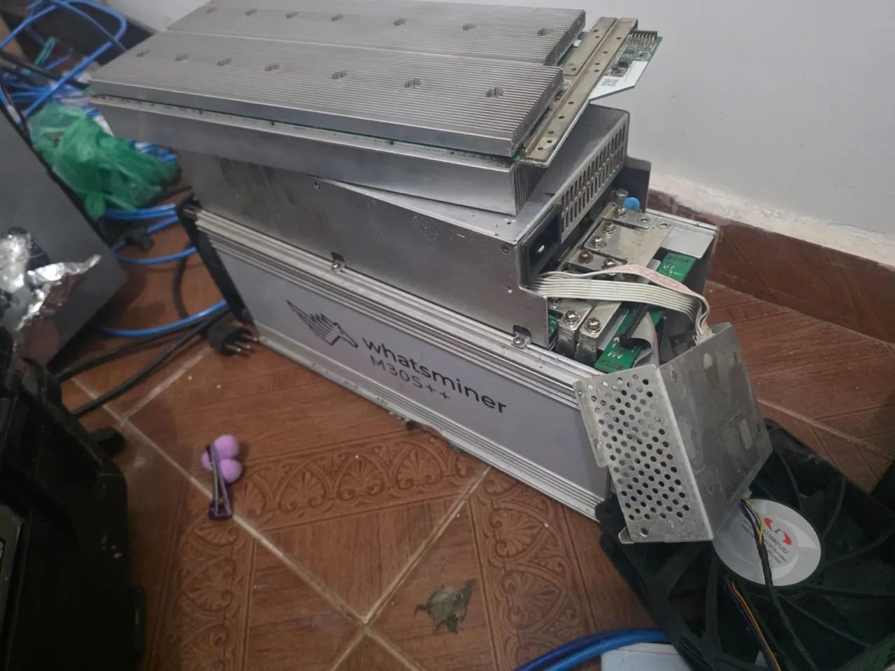 Mineradora criptomoedas whatsminer m30s++