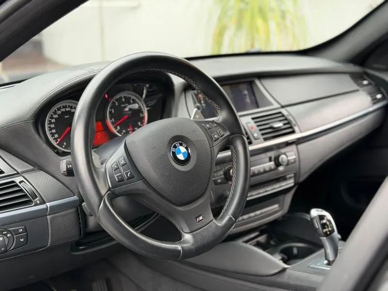 BMW X6 M 4.4 4X4 V8 32V Bi-turbo Aut. 2014 - Foto 4