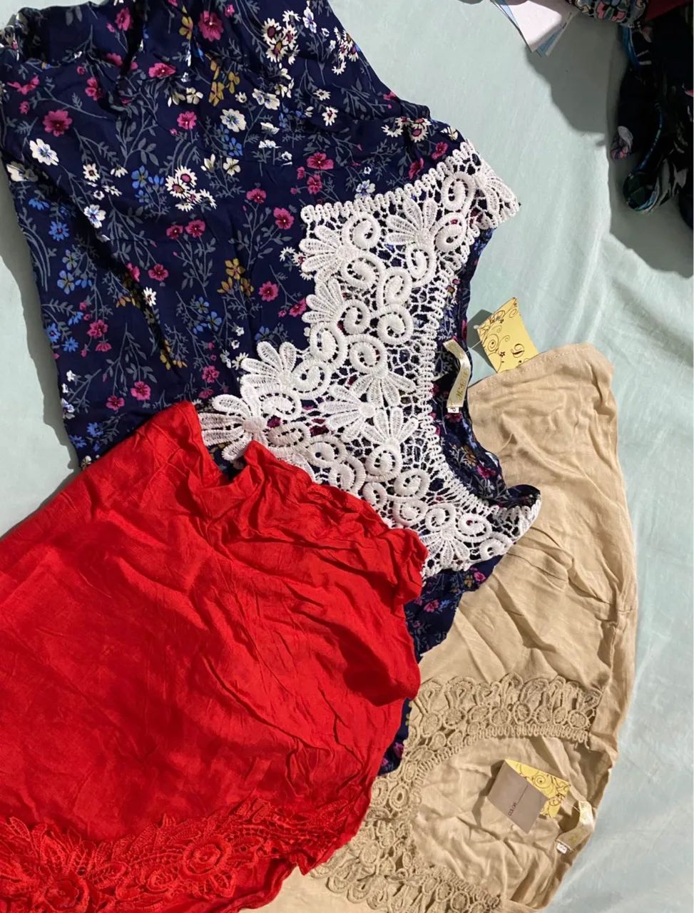 Lote de roupas pra vender. NOVAS!!!! - Foto 2