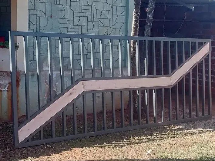 Estrutura metálica portão Portas grades ARTE SOLDA  - Foto 3