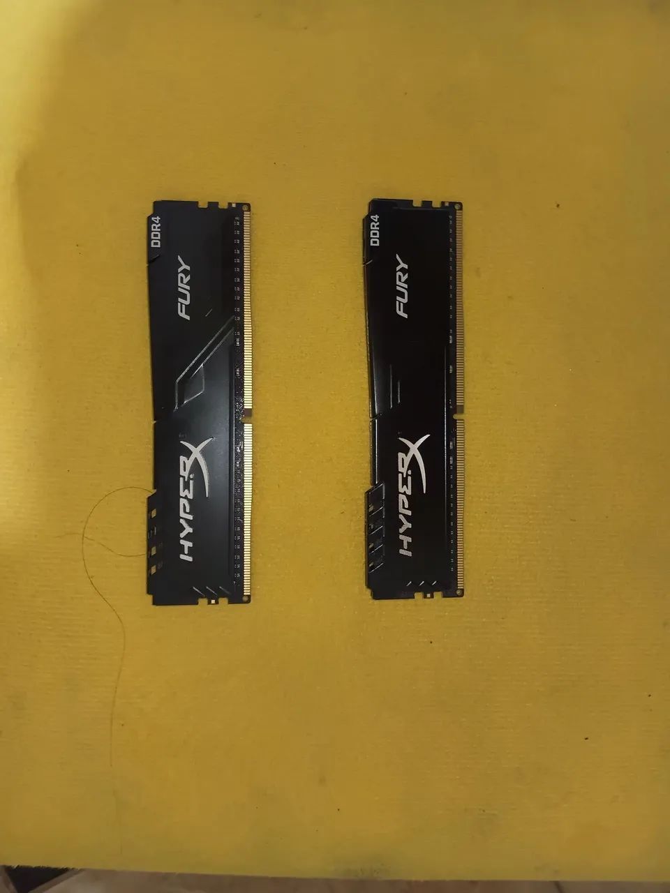 2x 8GB de ram ddr4 2133mhz (sem uso)