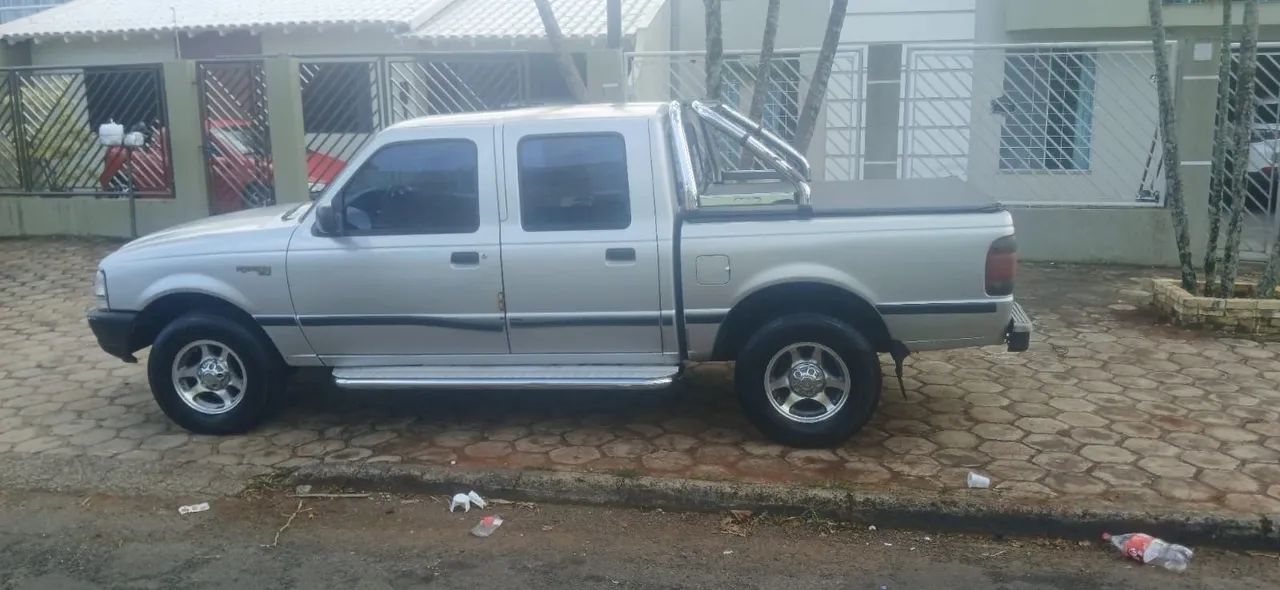 Ford Ranger Ranger XL 2.8 8v 135cv 4x2 CD TB Diesel 2002