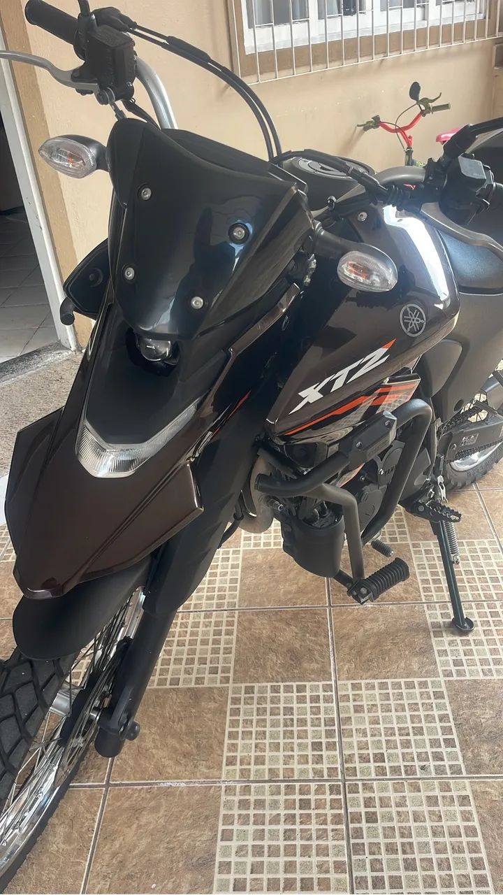 Vendo XTZ LANDER 250 NOVA, 3600KM