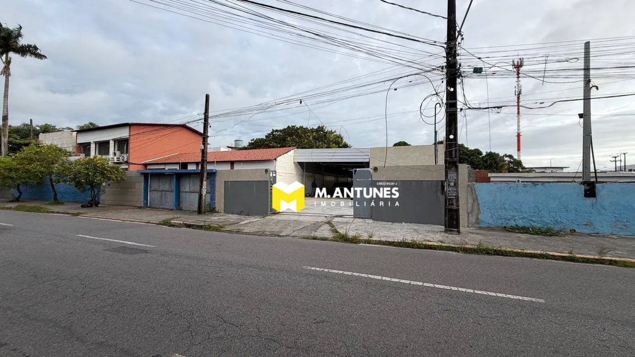Alugue Loja Comercial próximo Shopping Guararapes, com 312m² em Piedade
