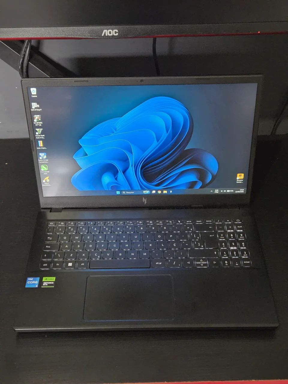 Nitro v15 RTX4050