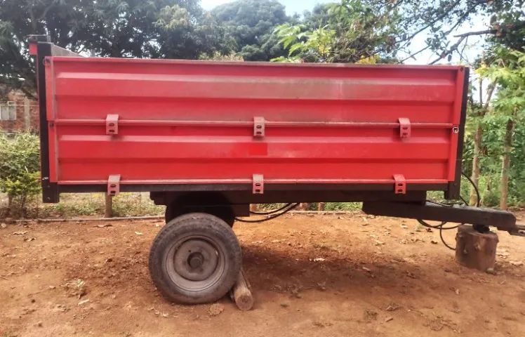 Trator Implemento Carreta Basculante 4 Toneladas - Robusta e Eficiente - Foto 3