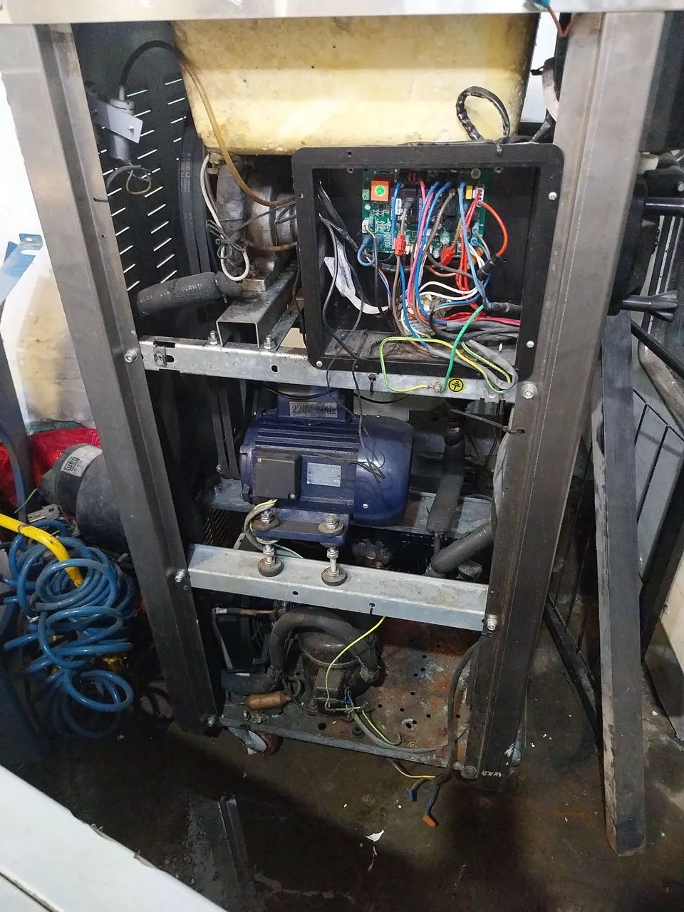Maquina de sorvete sem compressor  - Foto 4