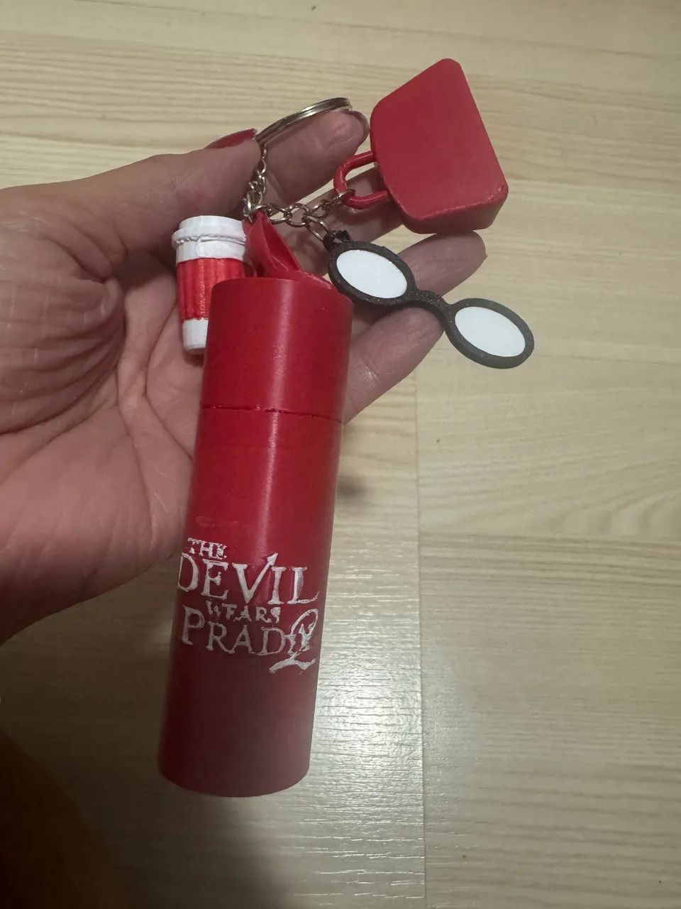 Porta batom Diabo veste Prada 2