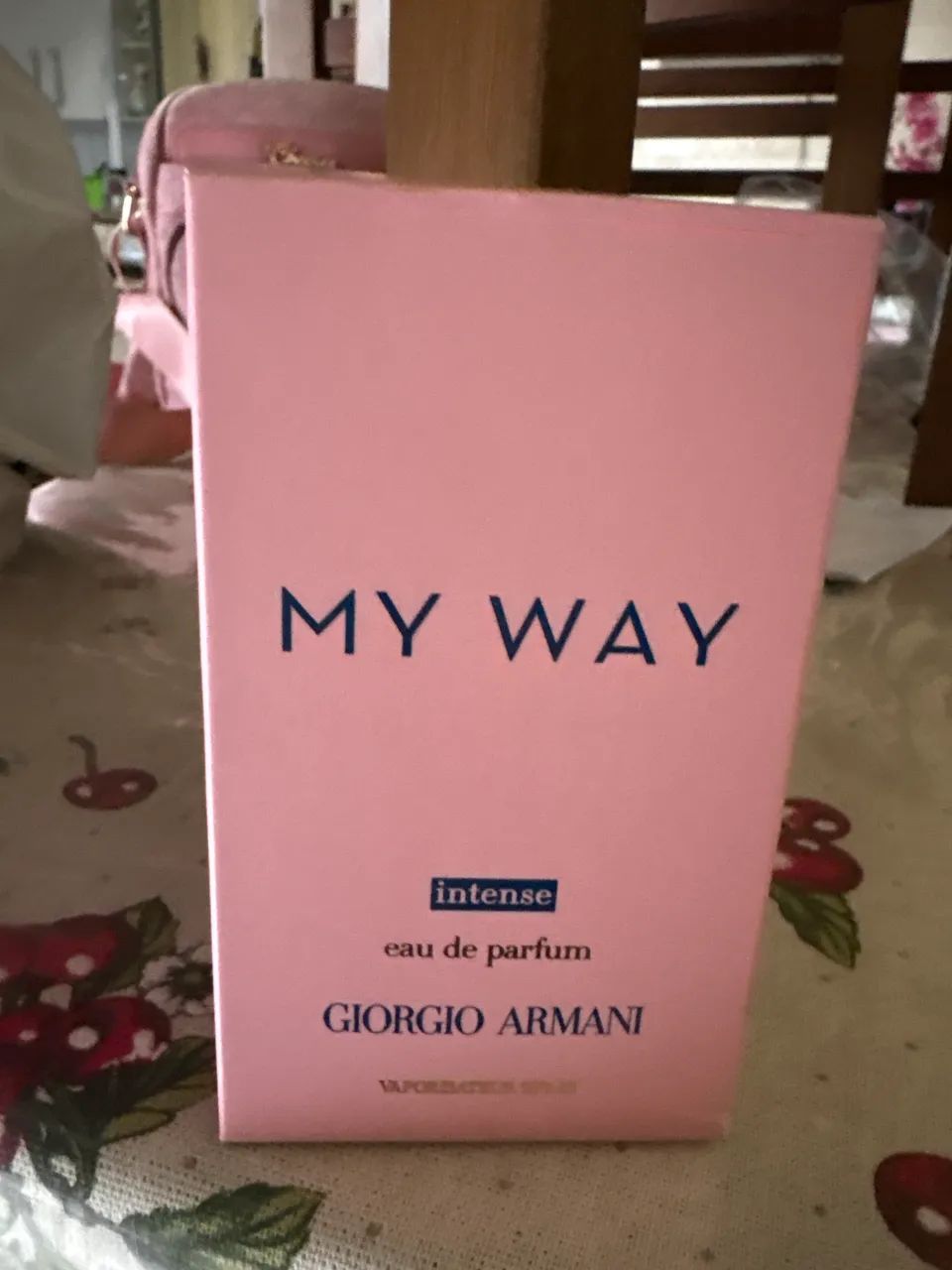 Perfume May Wey