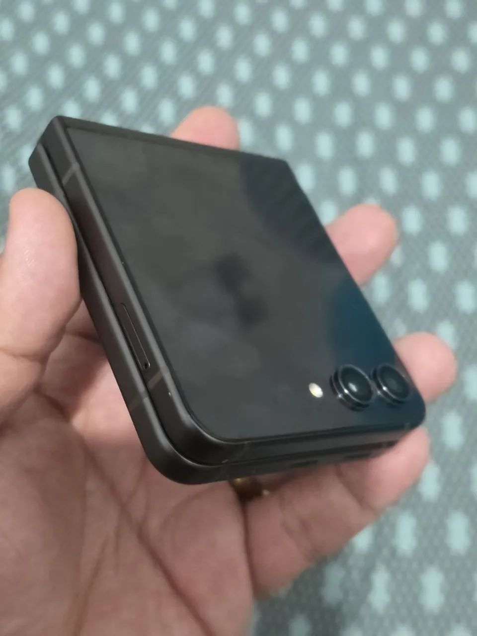 Z Flip 5, com tela interna com defeito - Foto 6