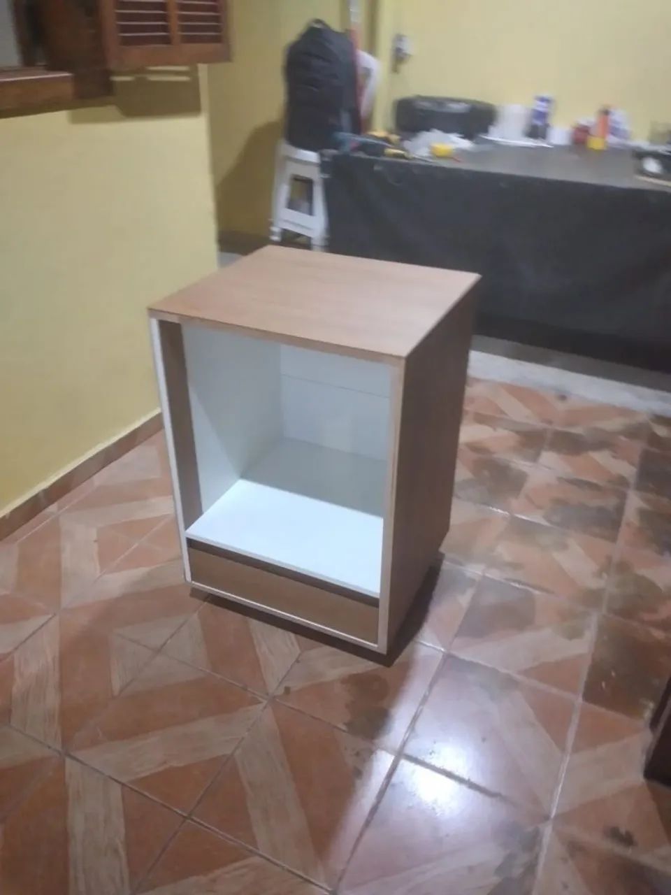 Vendo móvel para frigobar de 47 l - Foto 2