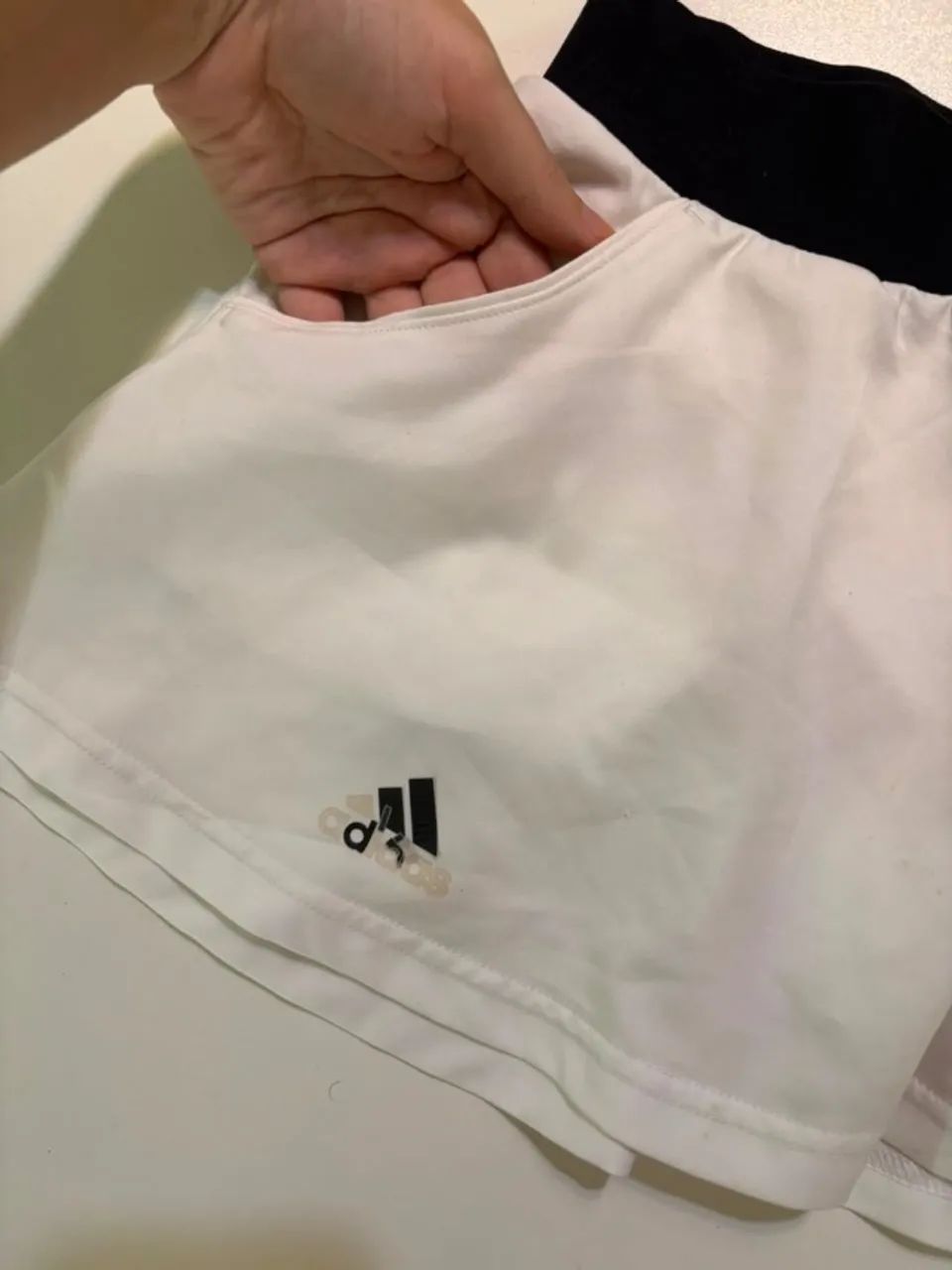 Short-saia branco adidas com bolso interno e externo tam XS (PP) - Foto 2