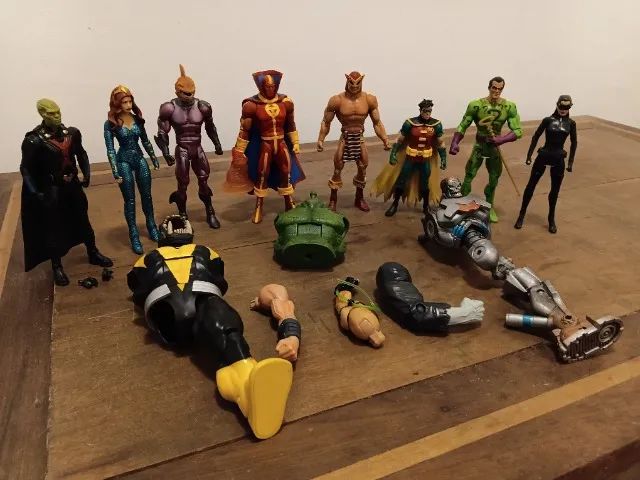 Conjunto figuras DC Universe / DC Multiverse - Foto 2