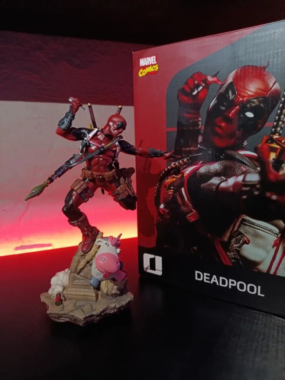 Deadpool Deluxe - Marvel Comics - Art Scale 1/10 da Iron Studios. - Foto 4