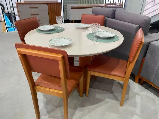 Mesa com 4 Cadeiras ENTREGA IMEDIATA
